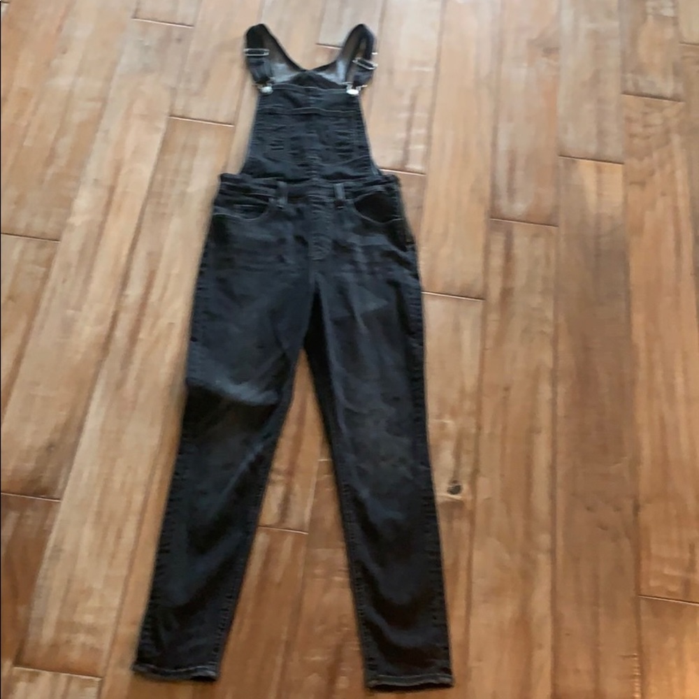 Skinny  Levi overallls
